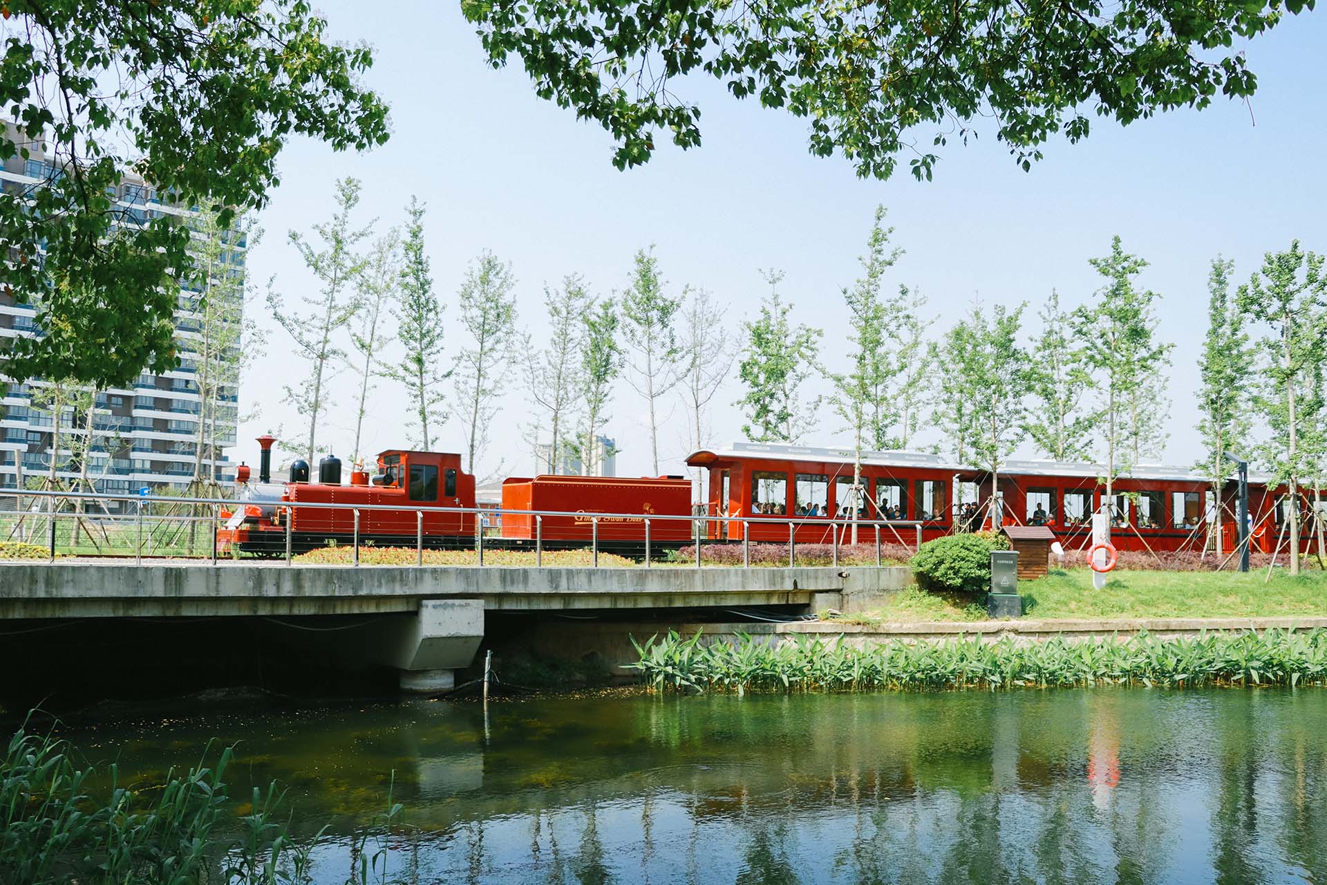 环湖火车 配图1.JPG